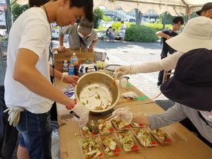 夏祭りでの活動の様子