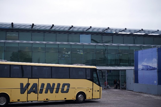 ヘルシンキに無事到着。専用バスでホテルへ