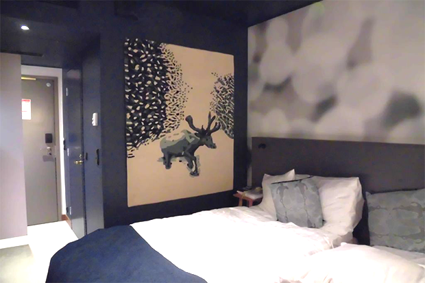 ホテルの部屋です。フィンランドといえば、サンタクロースの相棒、トナカイも有名です。これから4泊、よろしくお願いします。