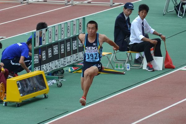 男子2部三段跳決勝 益田 裕輔 (埼玉 大宮南)14m19 10位