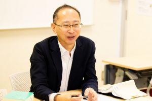 政治経済学科　石川 裕一郎 教授