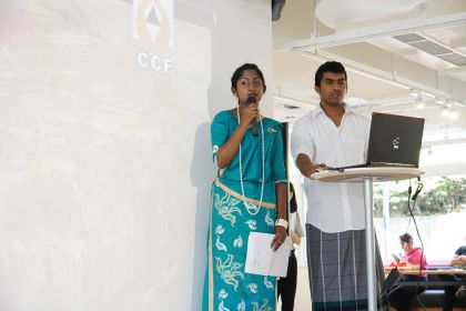 紅茶の国というイメージだけではなく、世界遺産や初年の祭などを発表したスリランカの留学生たち