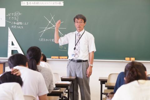 意見交換のあと、齋藤範雄先生による説明